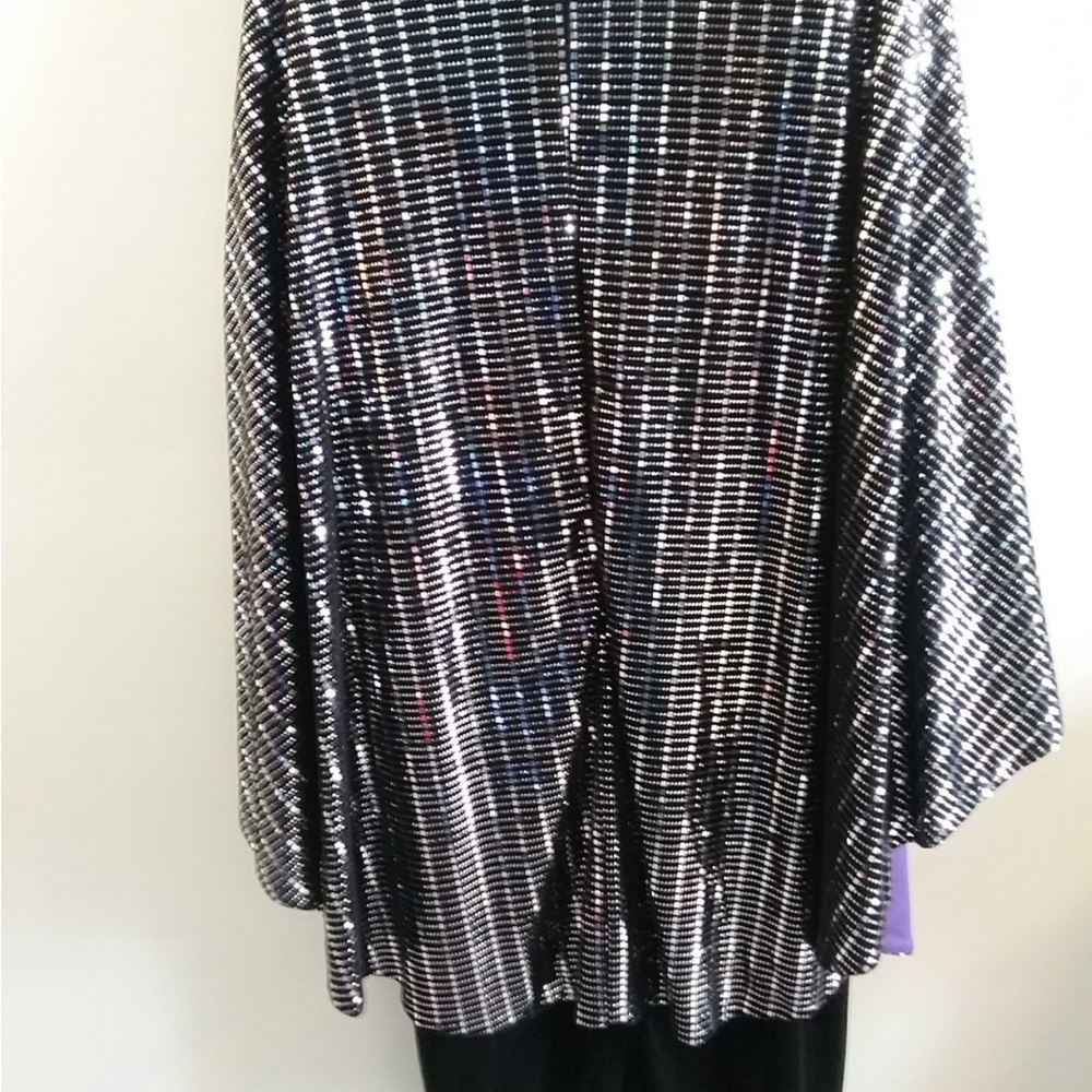 Chic Black and White Striped Women's Poncho